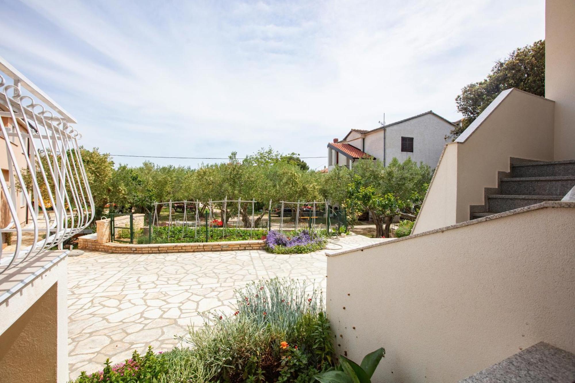 Apartments With A Parking Space Pakostane, Biograd - 22375 Exterior foto